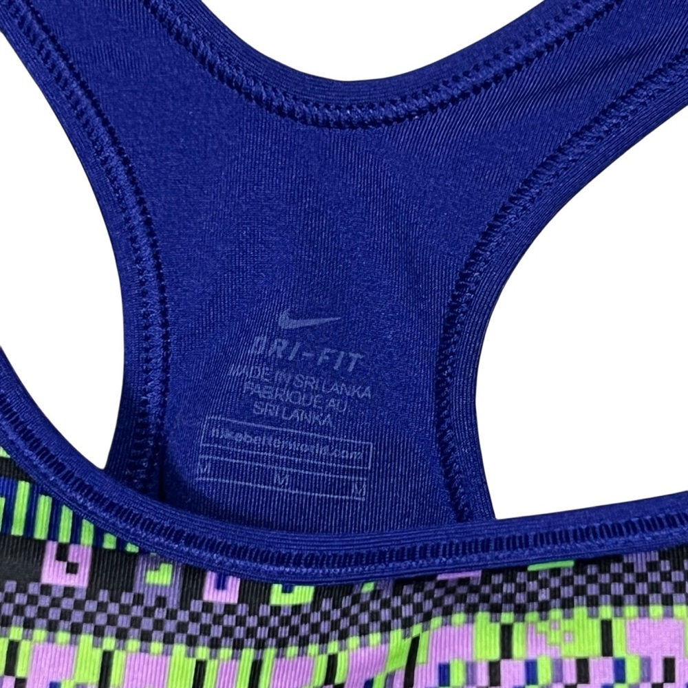 Nike Sports Bra Size Medium - Picture 3 of 6